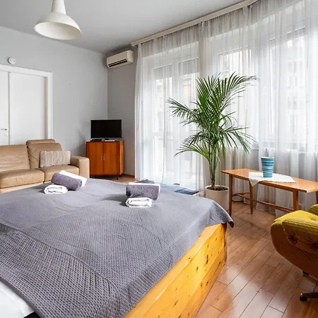 Apartment Europe Heart For 9 Budapest