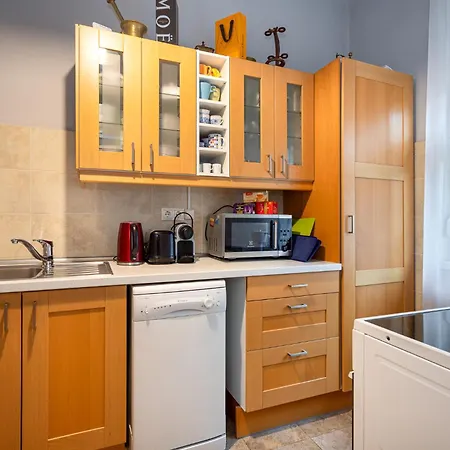 Apartment Europe Heart For 9 Budapest