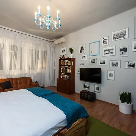 Apartment Europe Heart For 9 Budapest